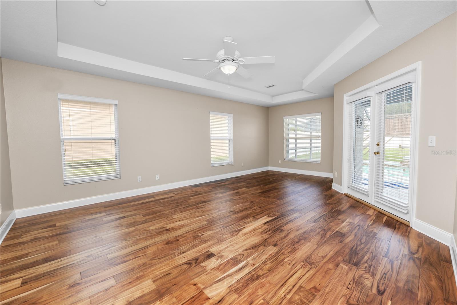 HAWKS RDG - Residential