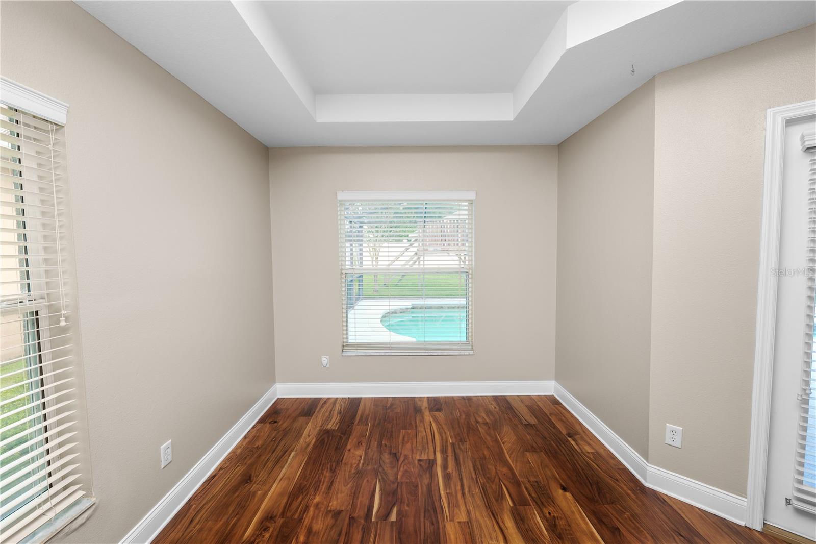 HAWKS RDG - Residential