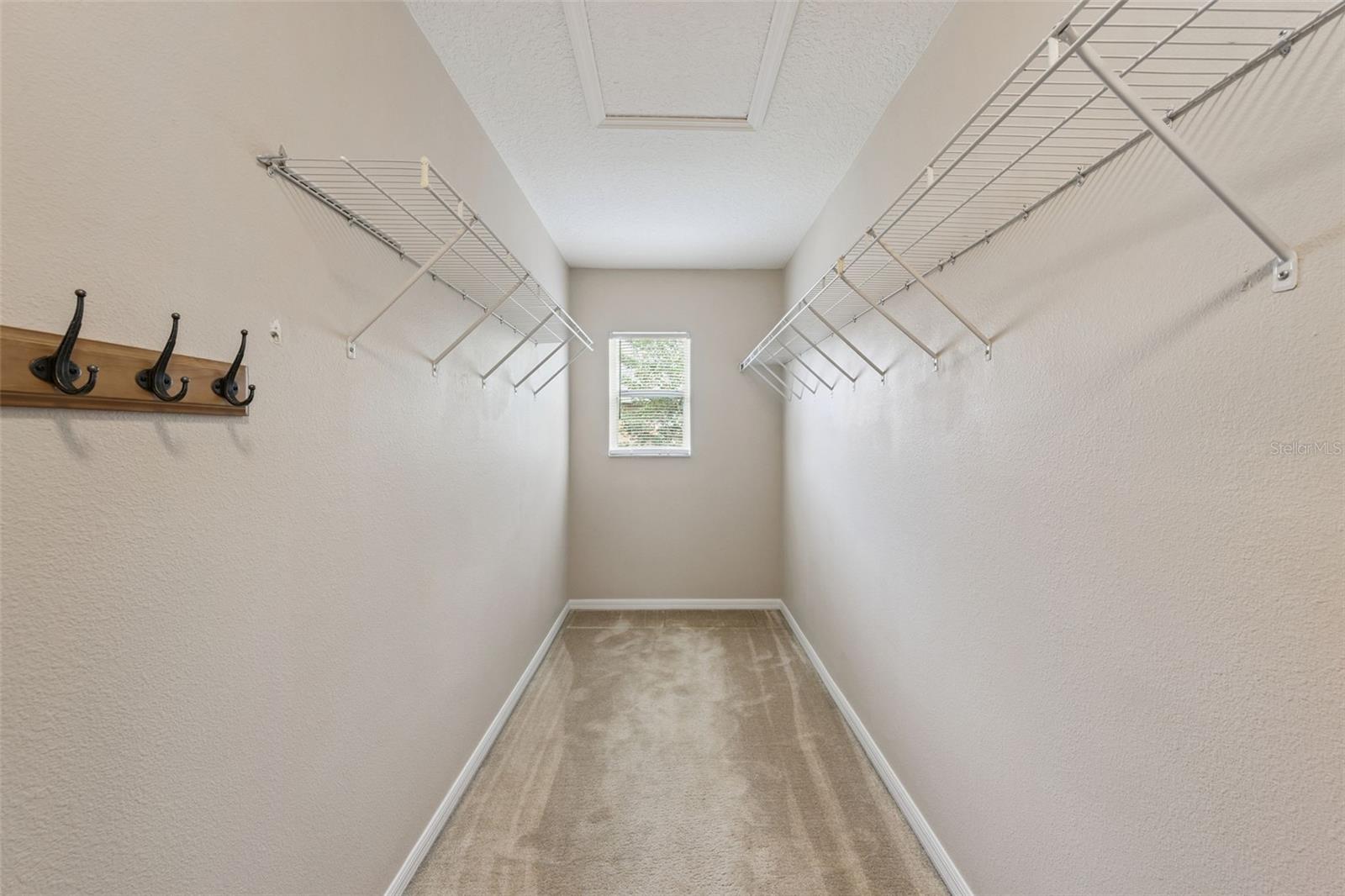 HAWTHORNE GLEN TWNHMS - Residential