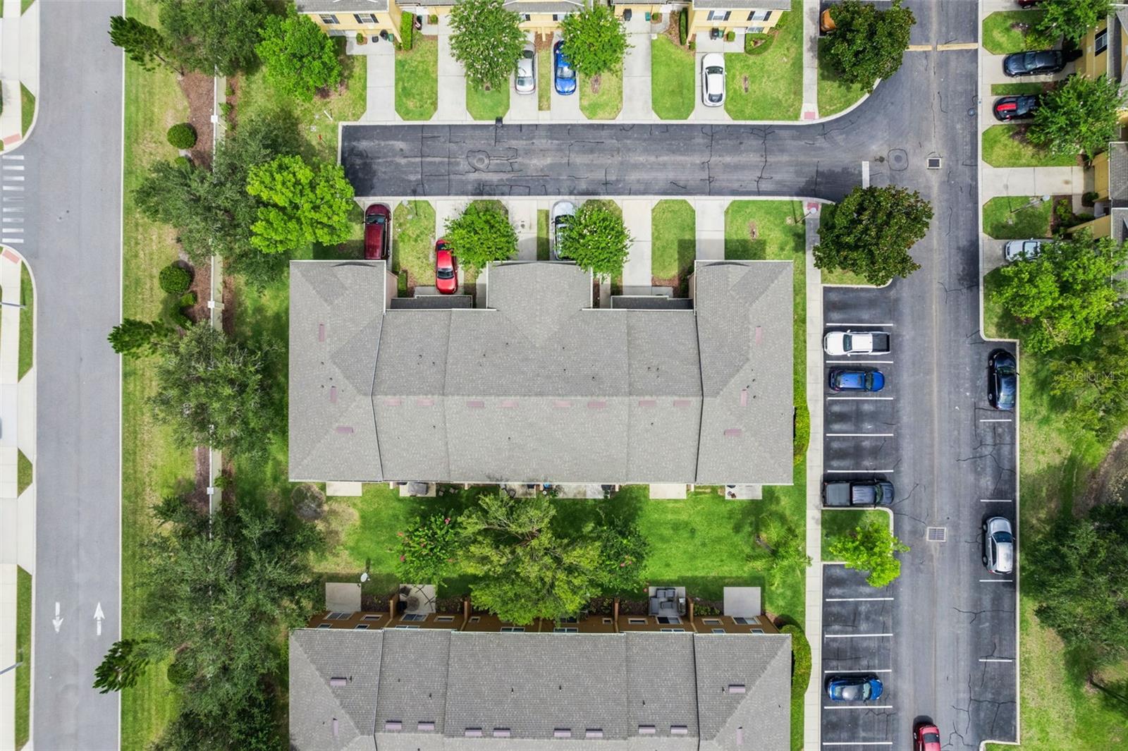 HAWTHORNE GLEN TWNHMS - Residential