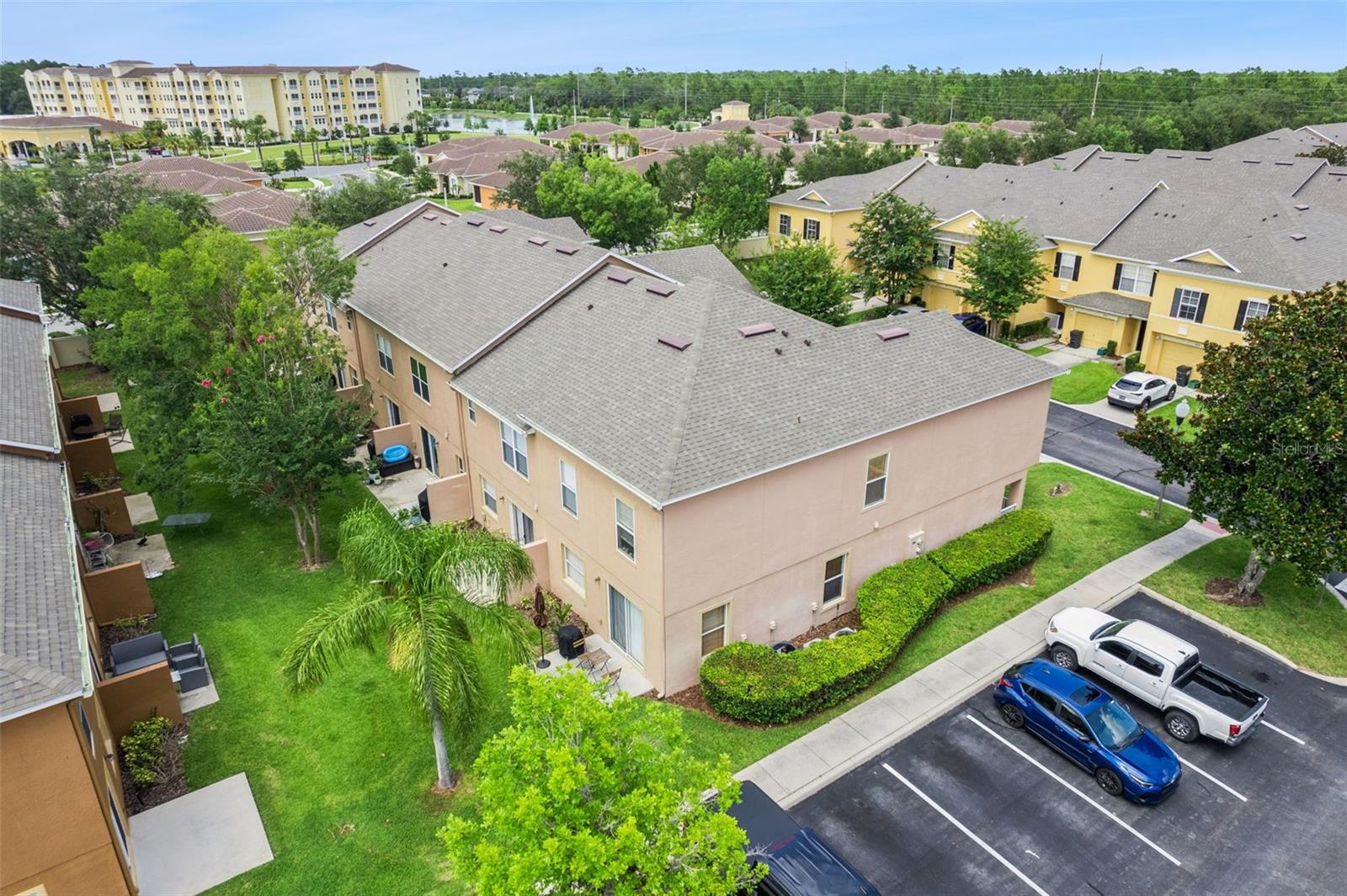 HAWTHORNE GLEN TWNHMS - Residential