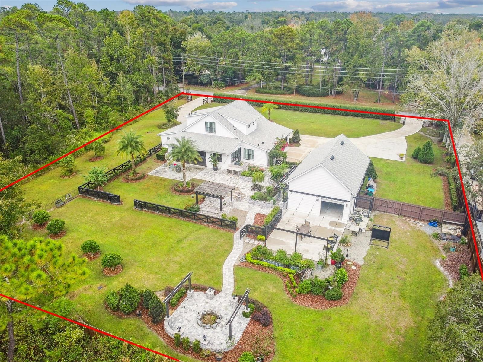 SEIBERT MANOR - Residential