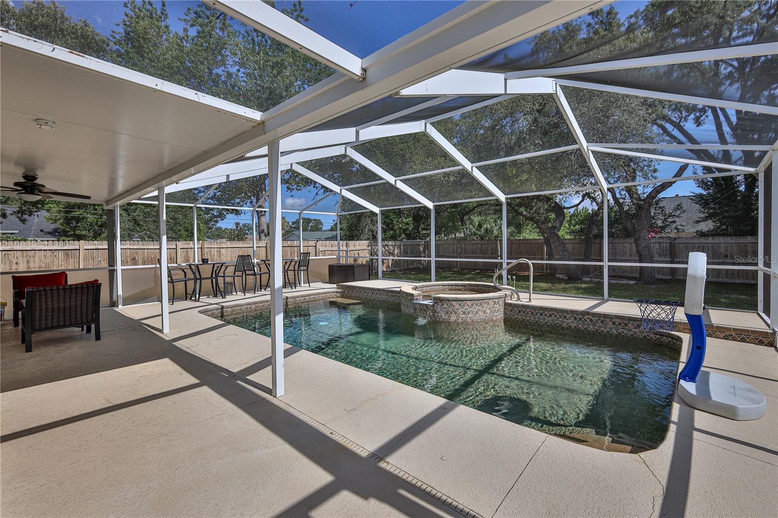 SPRING HILL - Residential