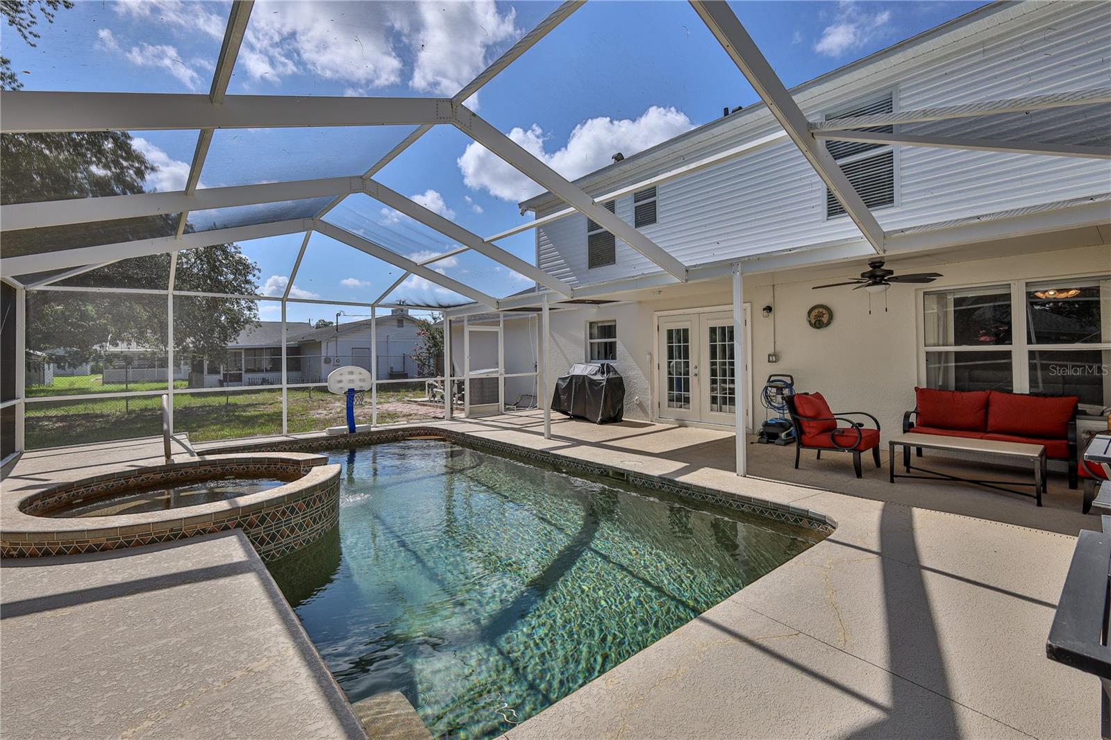 SPRING HILL - Residential