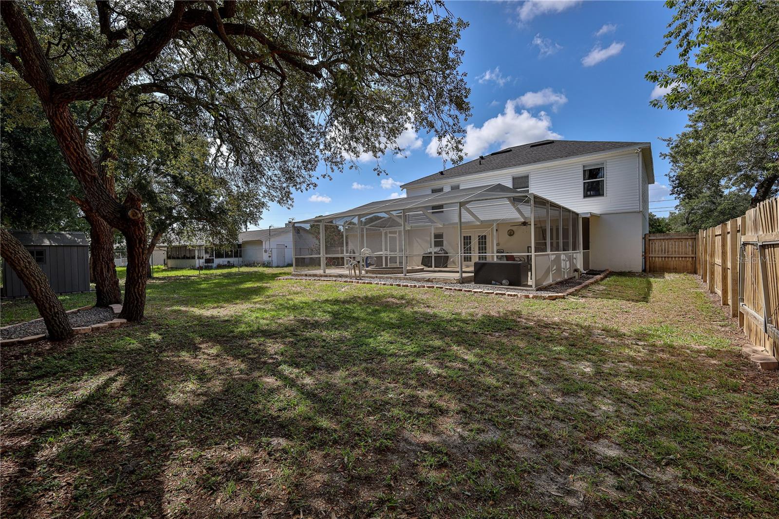 SPRING HILL - Residential