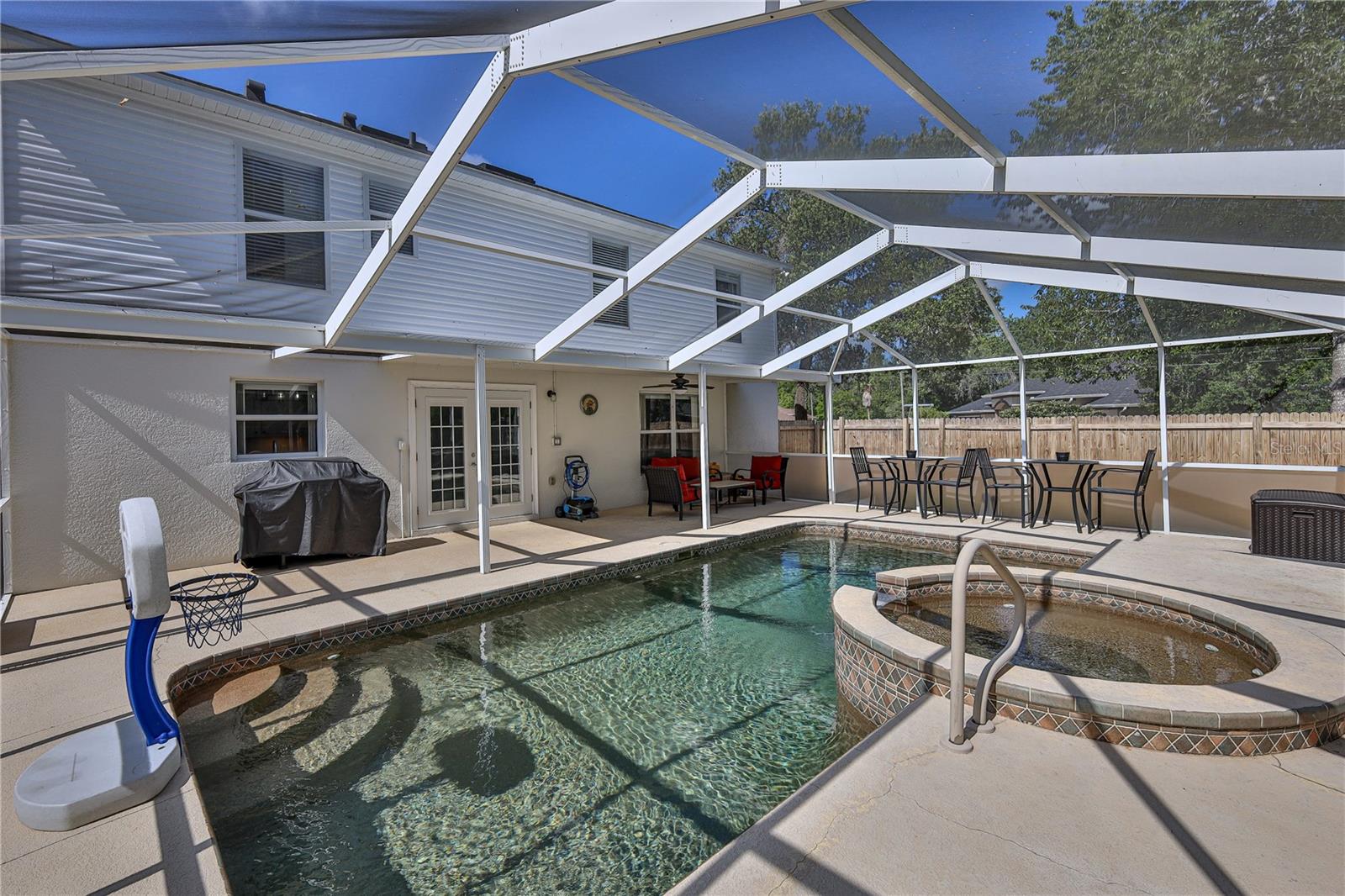 SPRING HILL - Residential