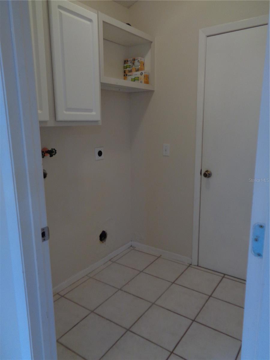 RIVER PARK PH 01 - Residential Lease