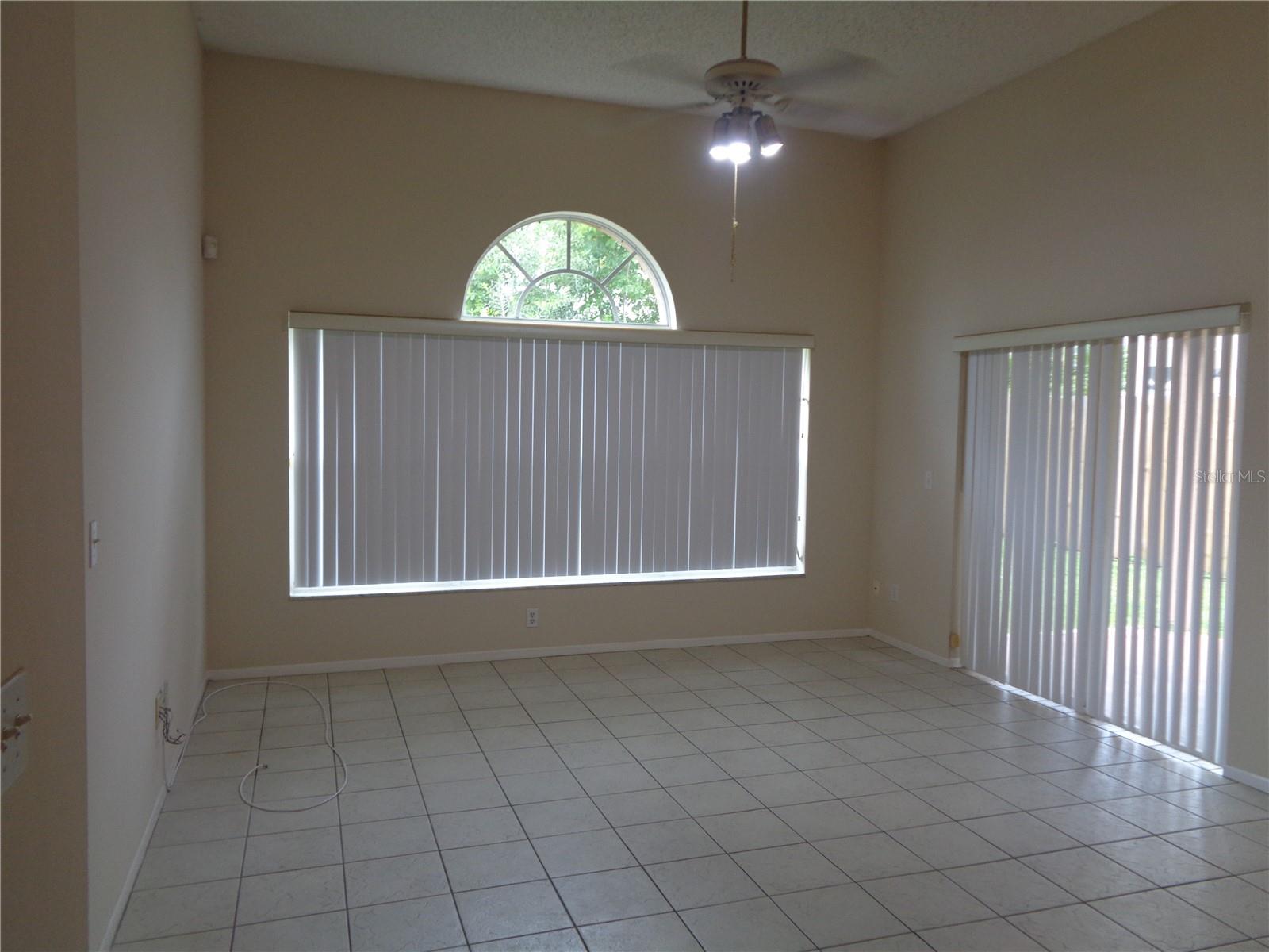 RIVER PARK PH 01 - Residential Lease