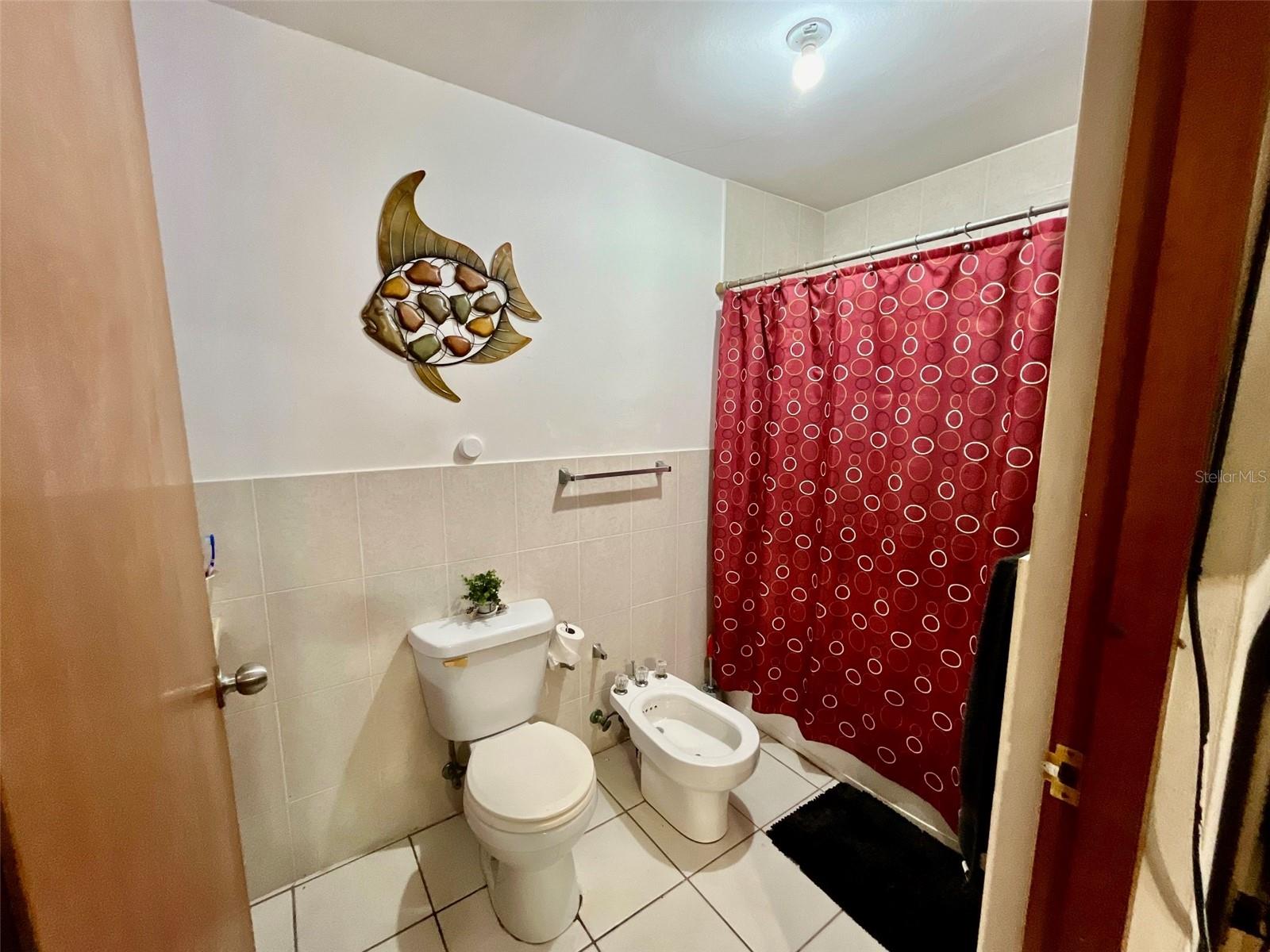 PASEO LA LOMA - Residential