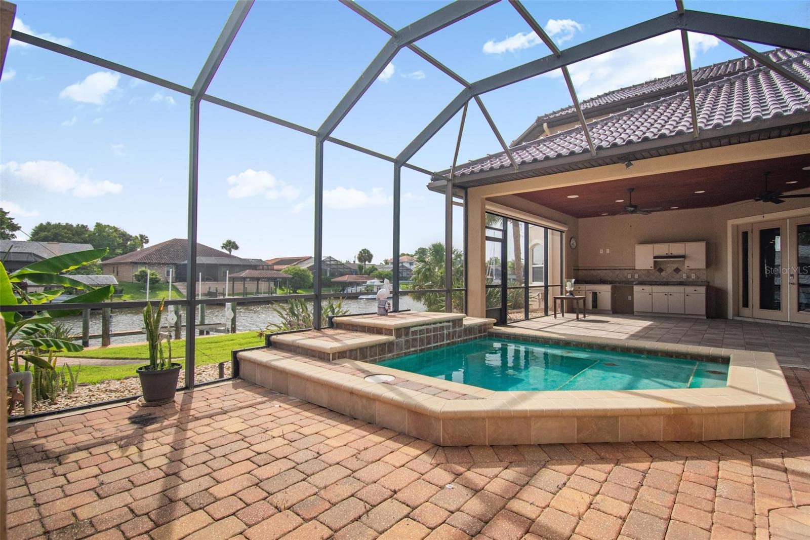 SANCTUARY SUB - Residential