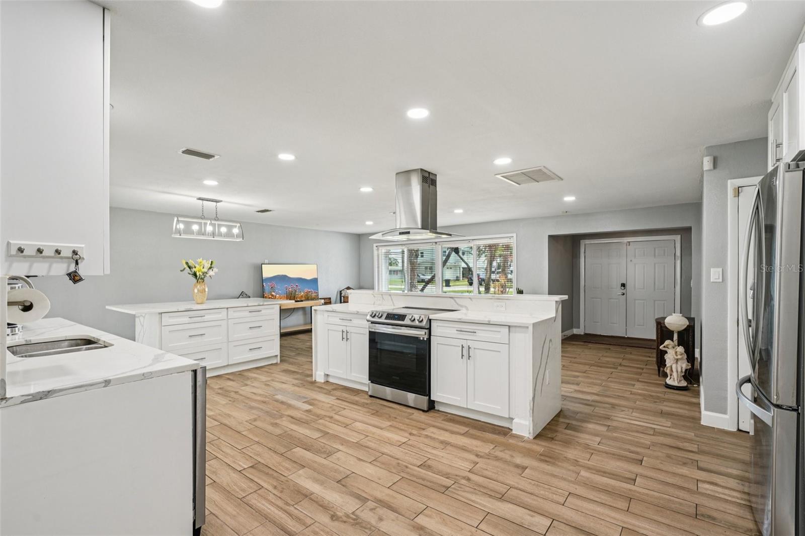 SHORE ACRES BAYOU GRANDE SEC - Residential