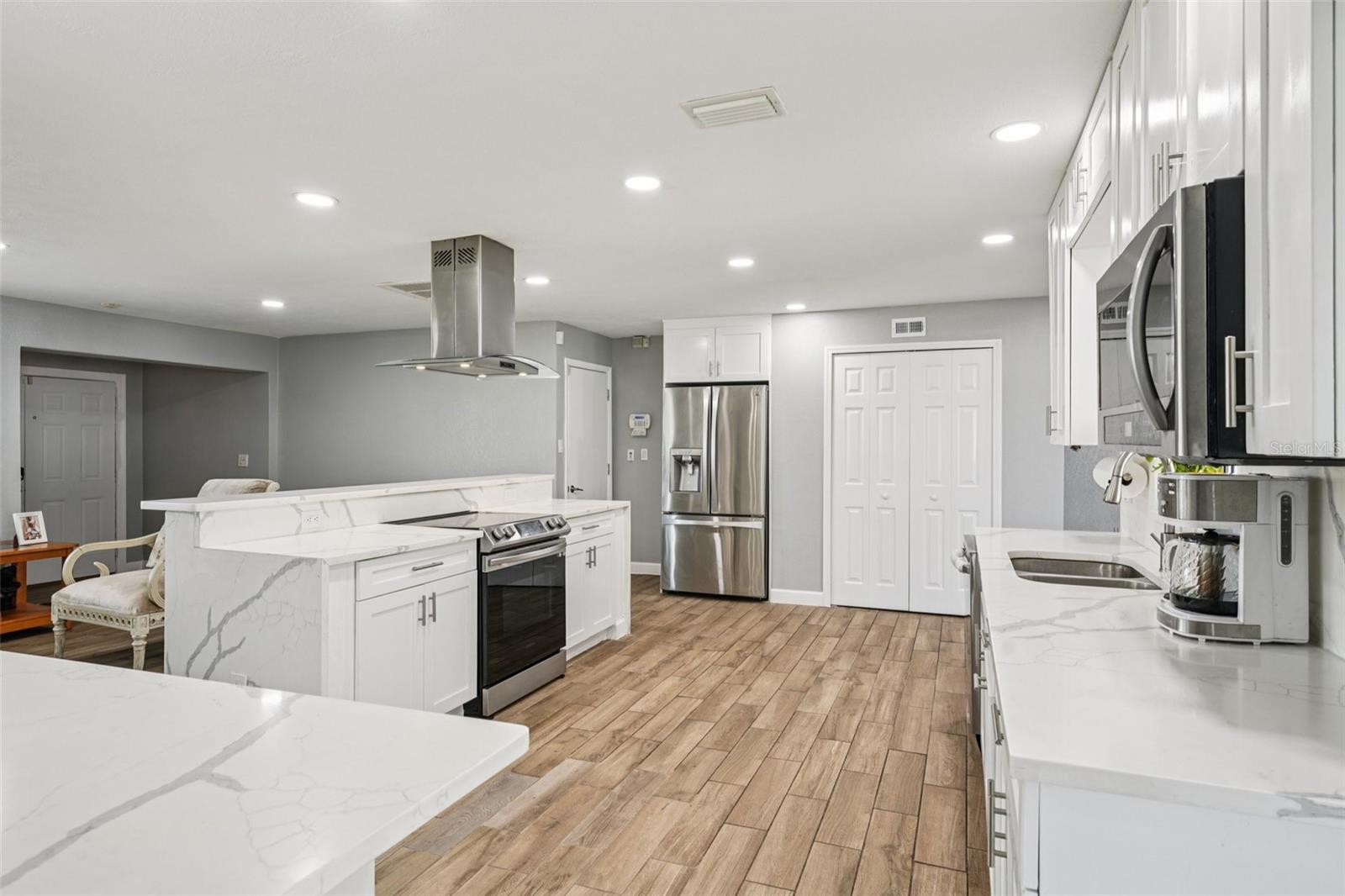 SHORE ACRES BAYOU GRANDE SEC - Residential