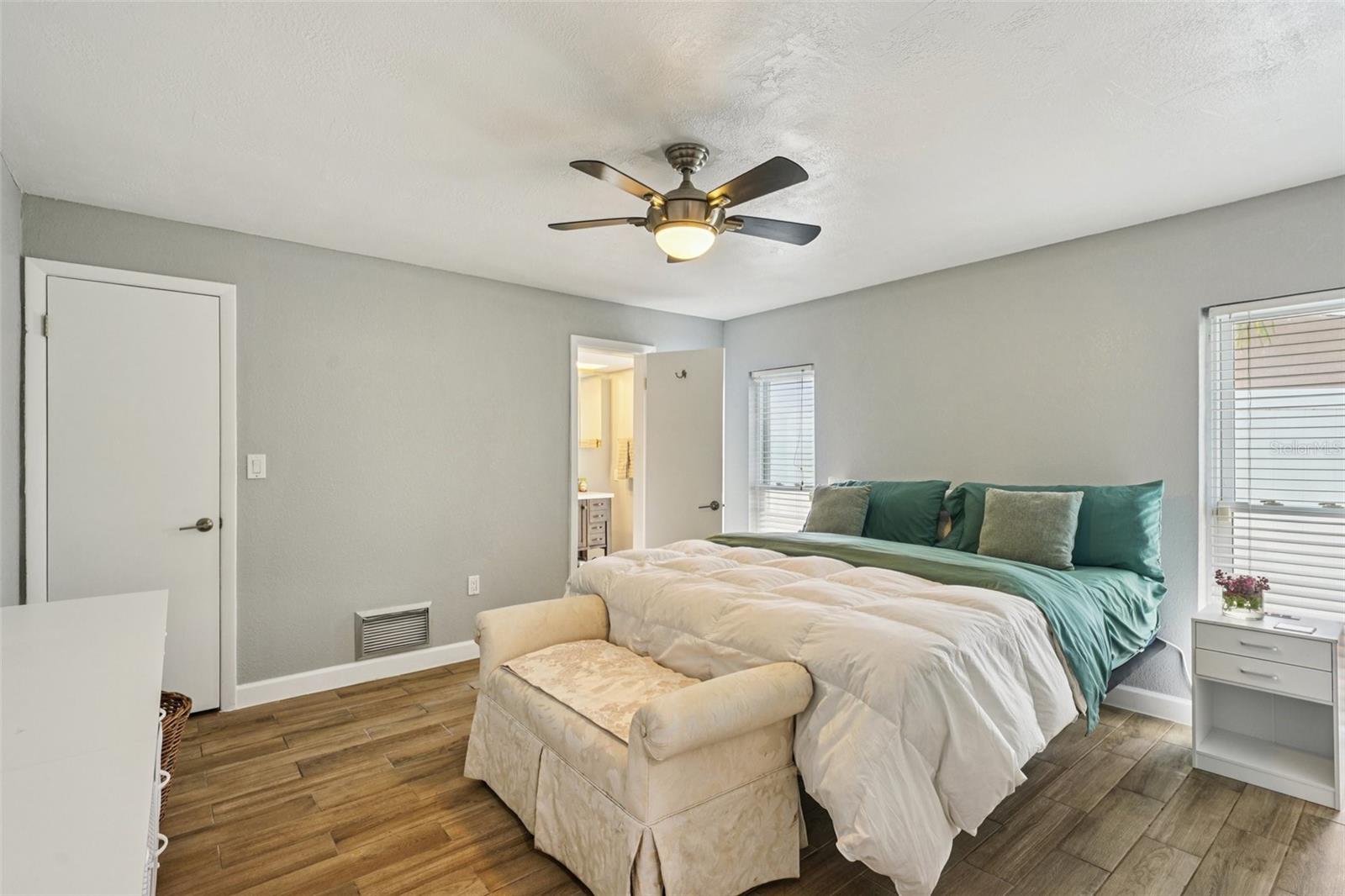 SHORE ACRES BAYOU GRANDE SEC - Residential