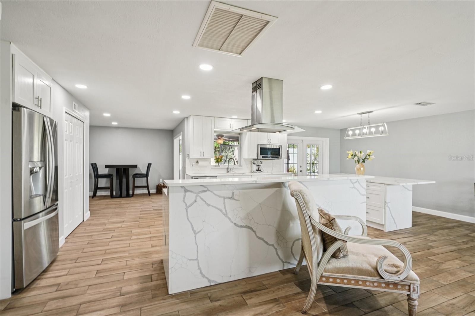 SHORE ACRES BAYOU GRANDE SEC - Residential