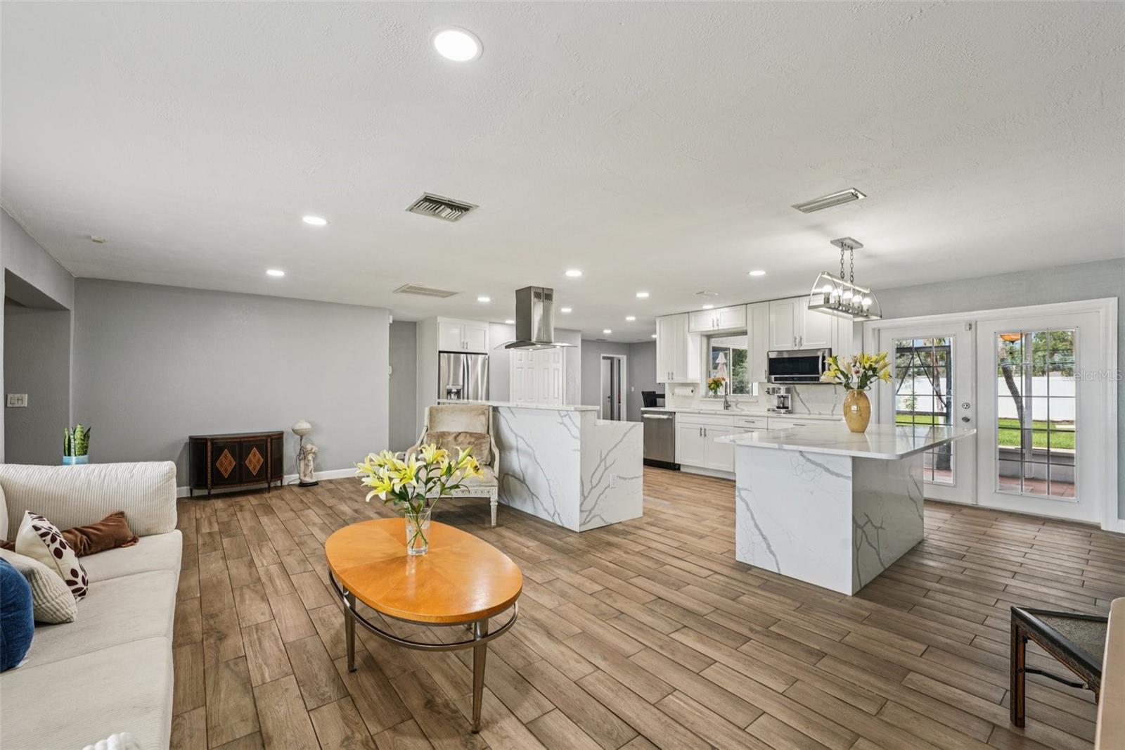 SHORE ACRES BAYOU GRANDE SEC - Residential