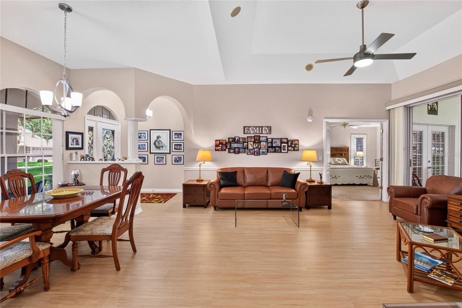 LAKE BESS COUNTRY CLUB - Residential