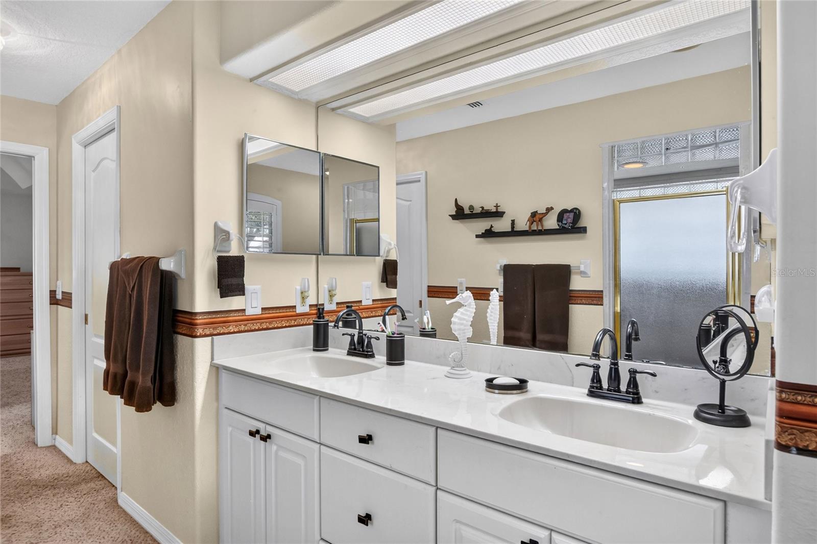 LAKE BESS COUNTRY CLUB - Residential