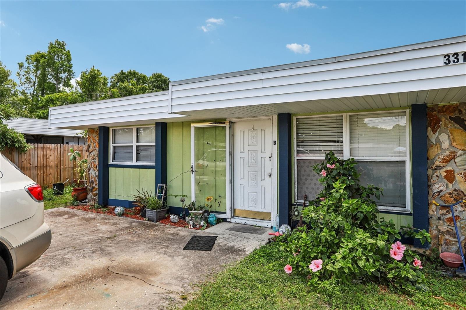 VICTORIA PARK - Residential Income