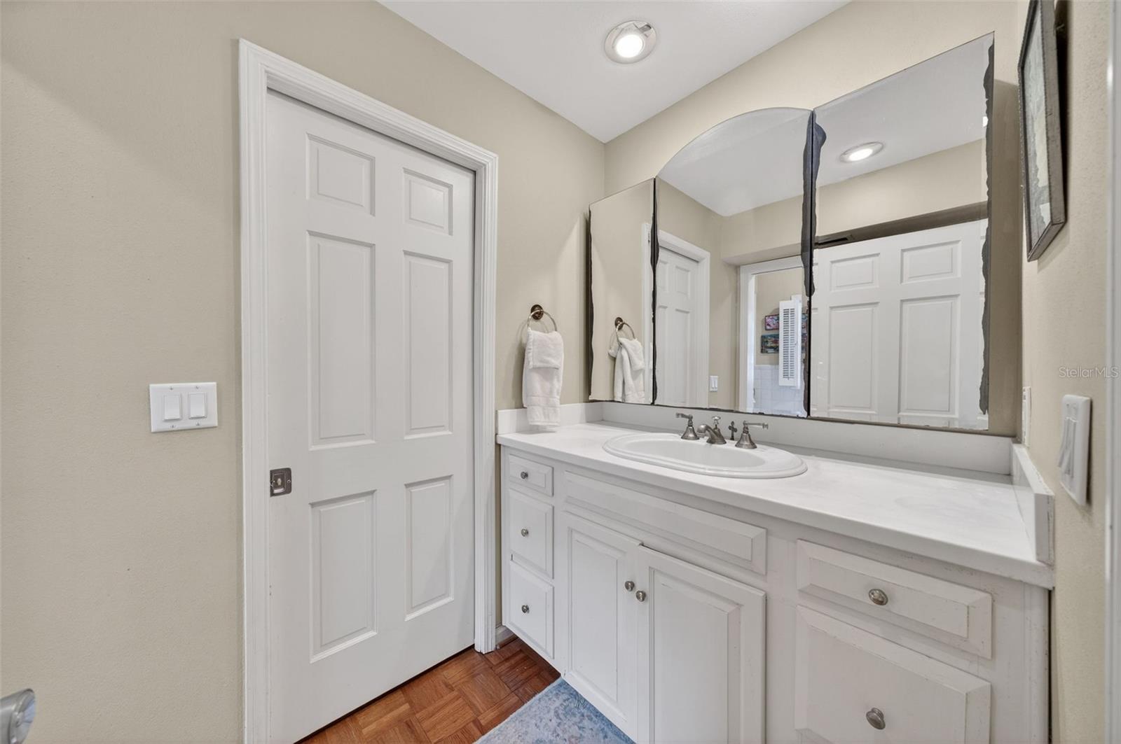LANCASTER PARK - Residential