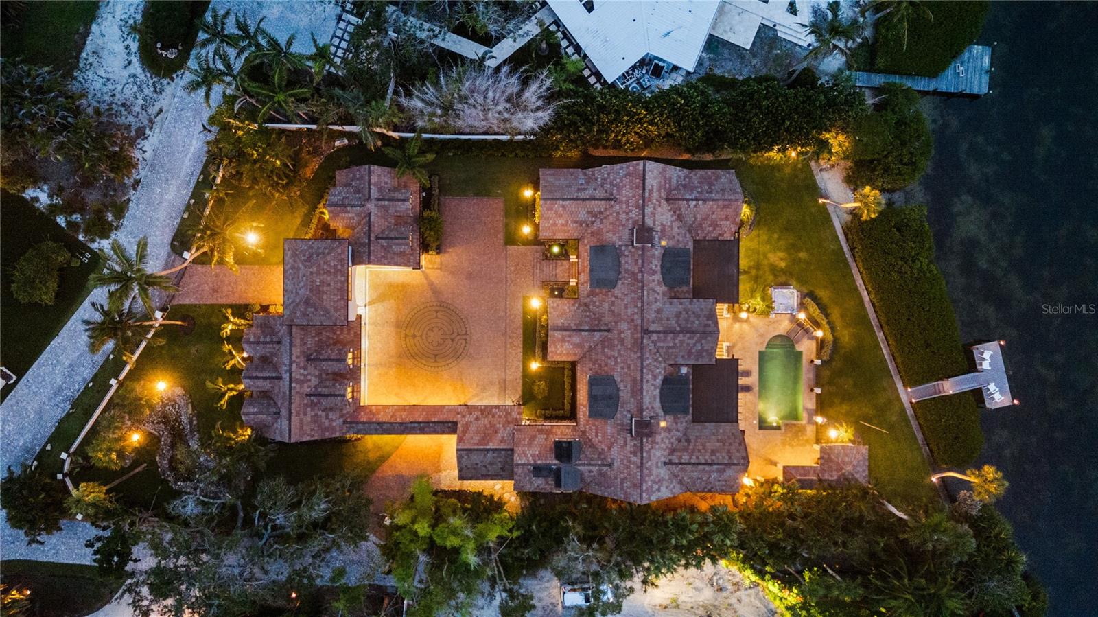SOUTH COCOANUT BAYOU - Residential