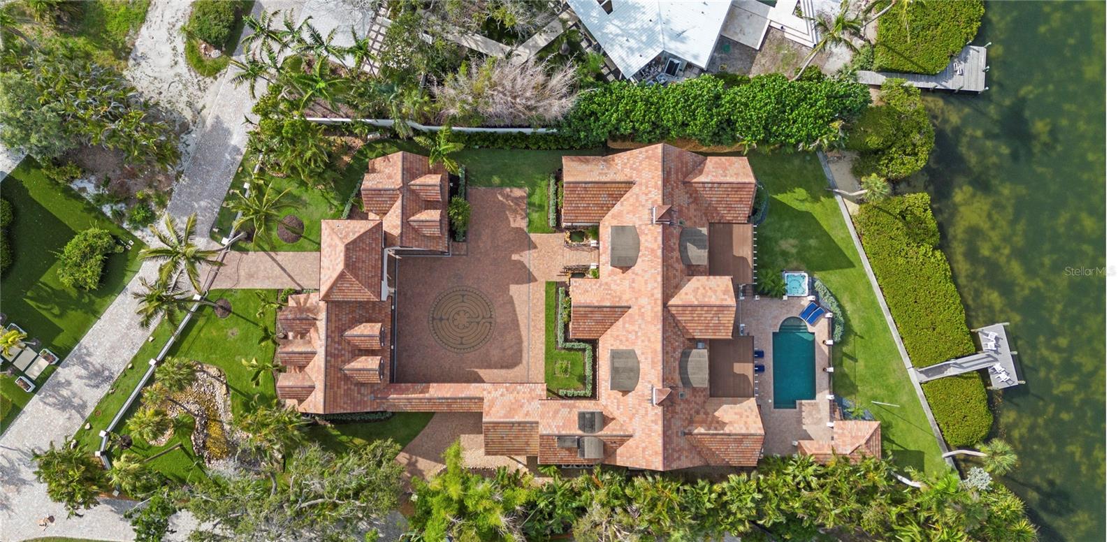 SOUTH COCOANUT BAYOU - Residential