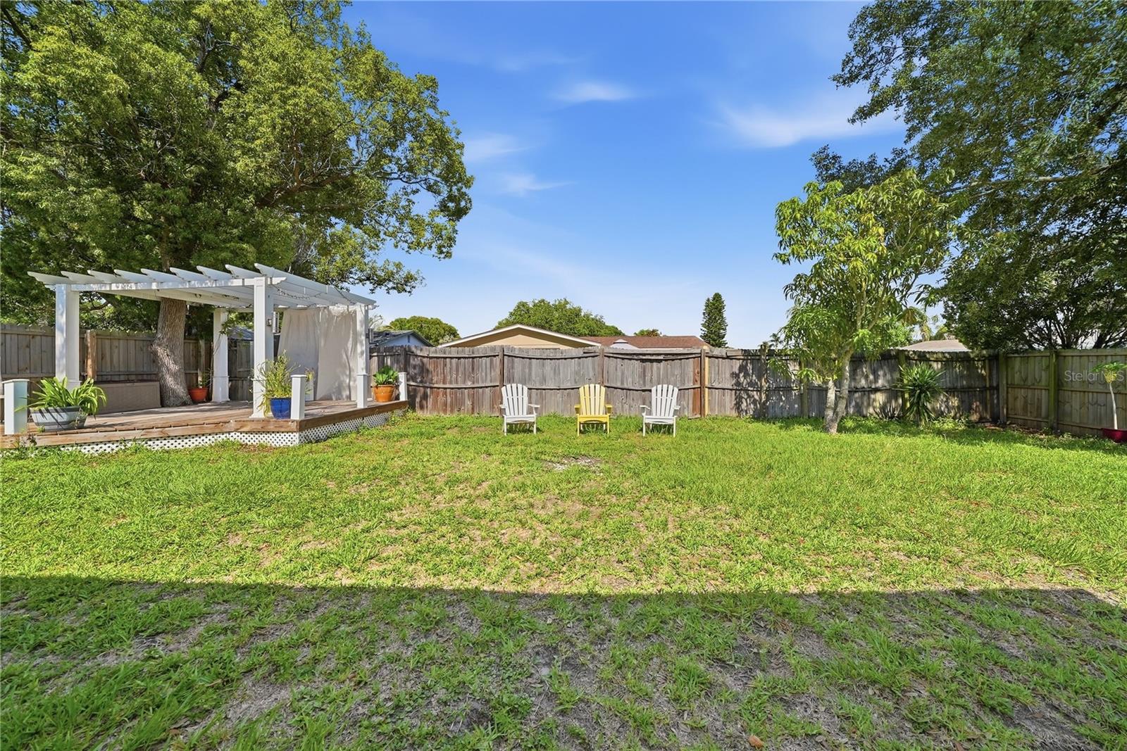 ALOHA GARDENS - Residential