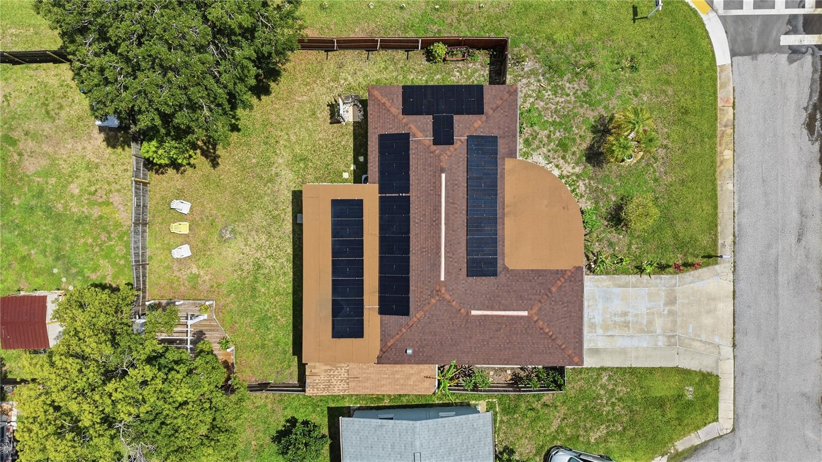 ALOHA GARDENS - Residential
