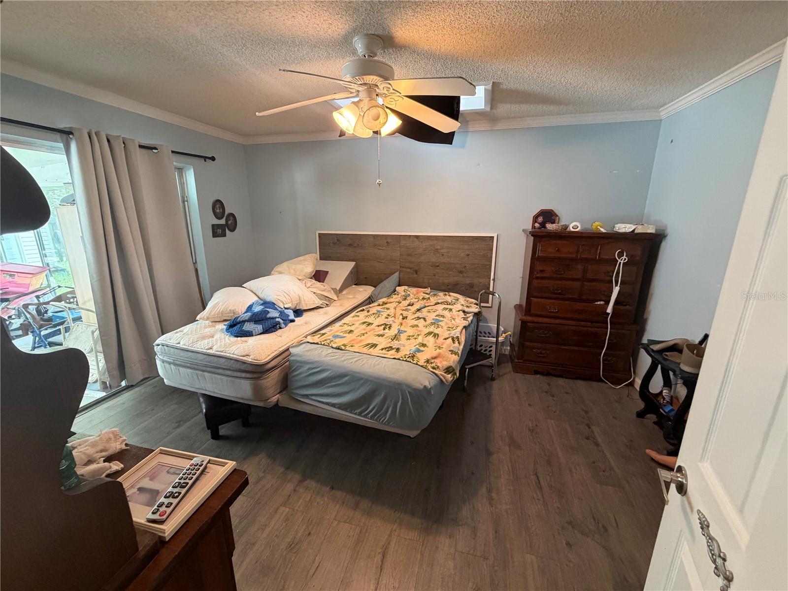PALM LAKES ESTATES - Residential