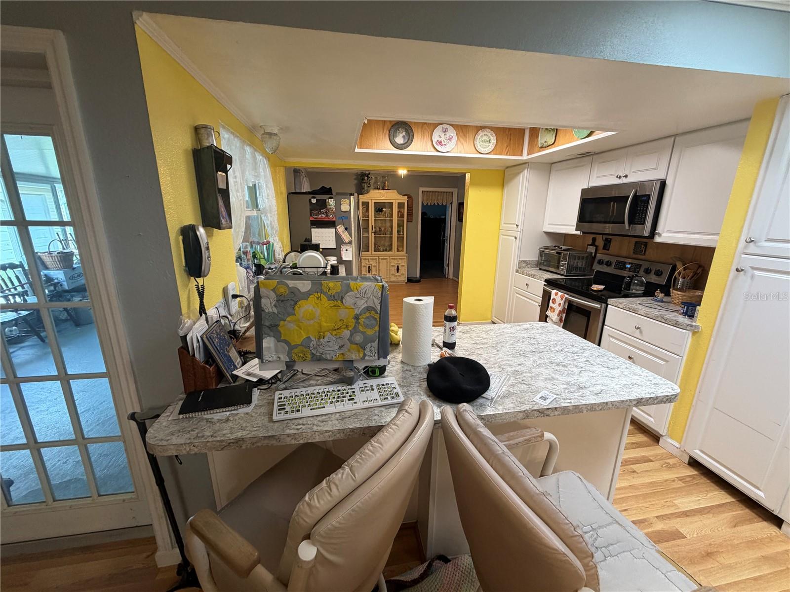 PALM LAKES ESTATES - Residential