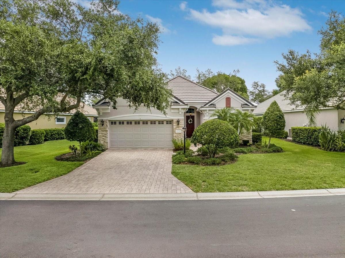 LAKEWOOD RANCH COUNTRY CLUB VILLAGE EE 3A-3C - Residential