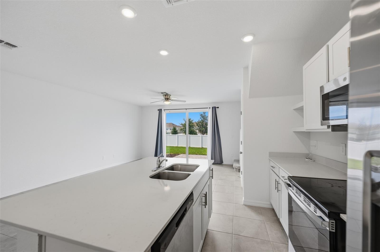 AURORA SUB - Residential Lease