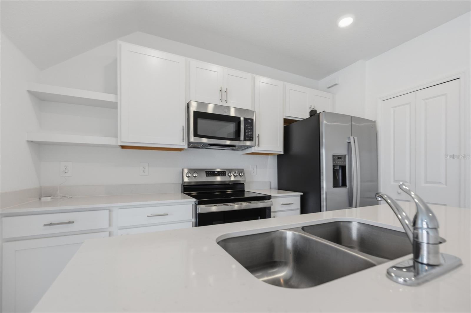 AURORA SUB - Residential Lease