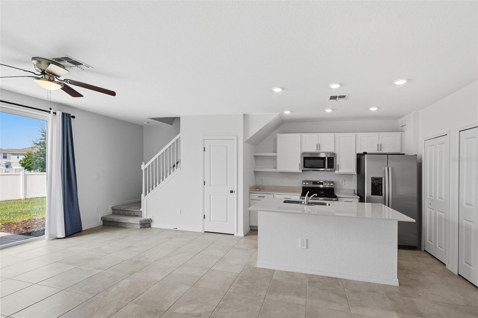 AURORA SUB - Residential Lease