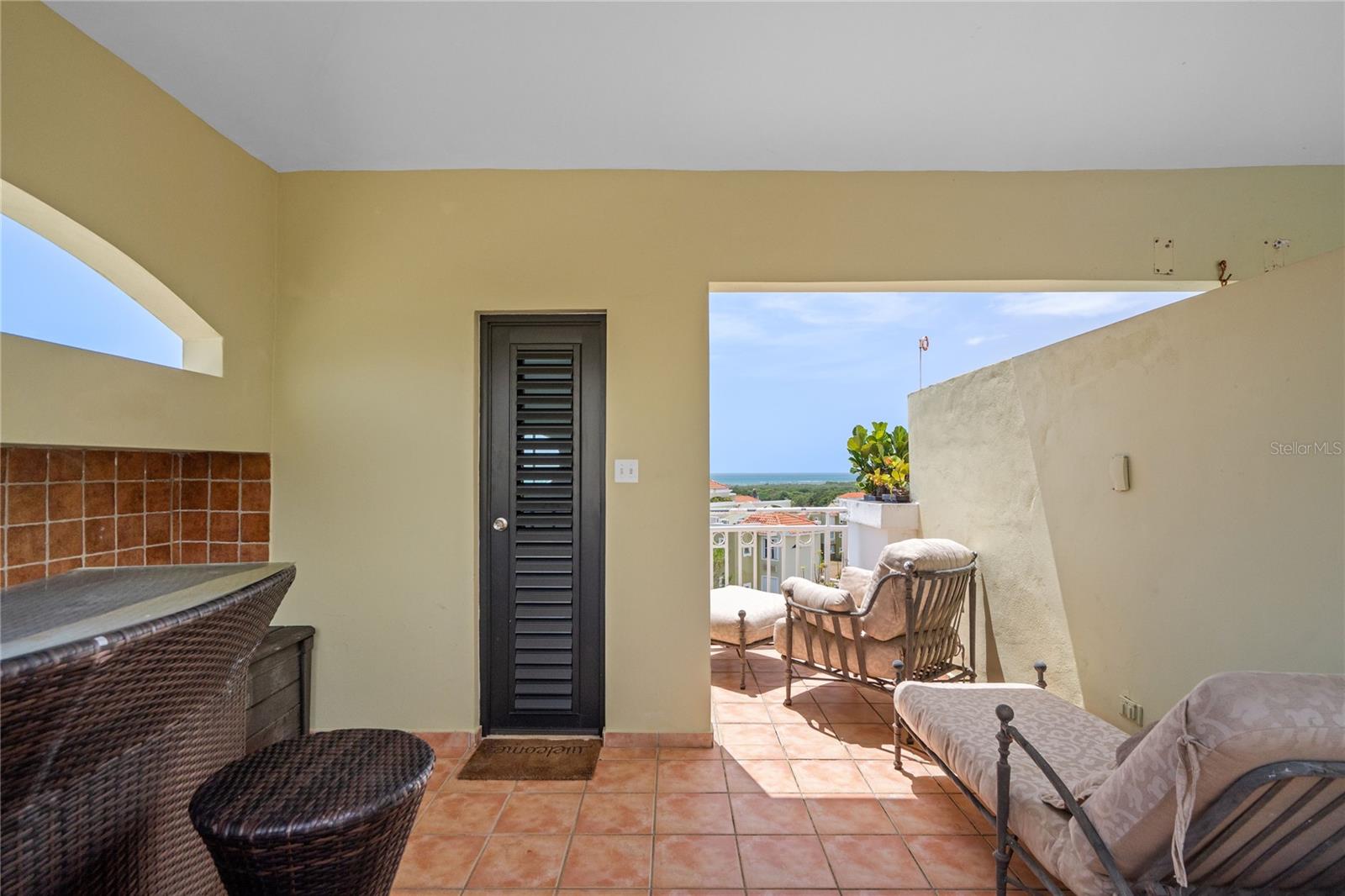 COND. CASTILLOS DEL MAR - Residential