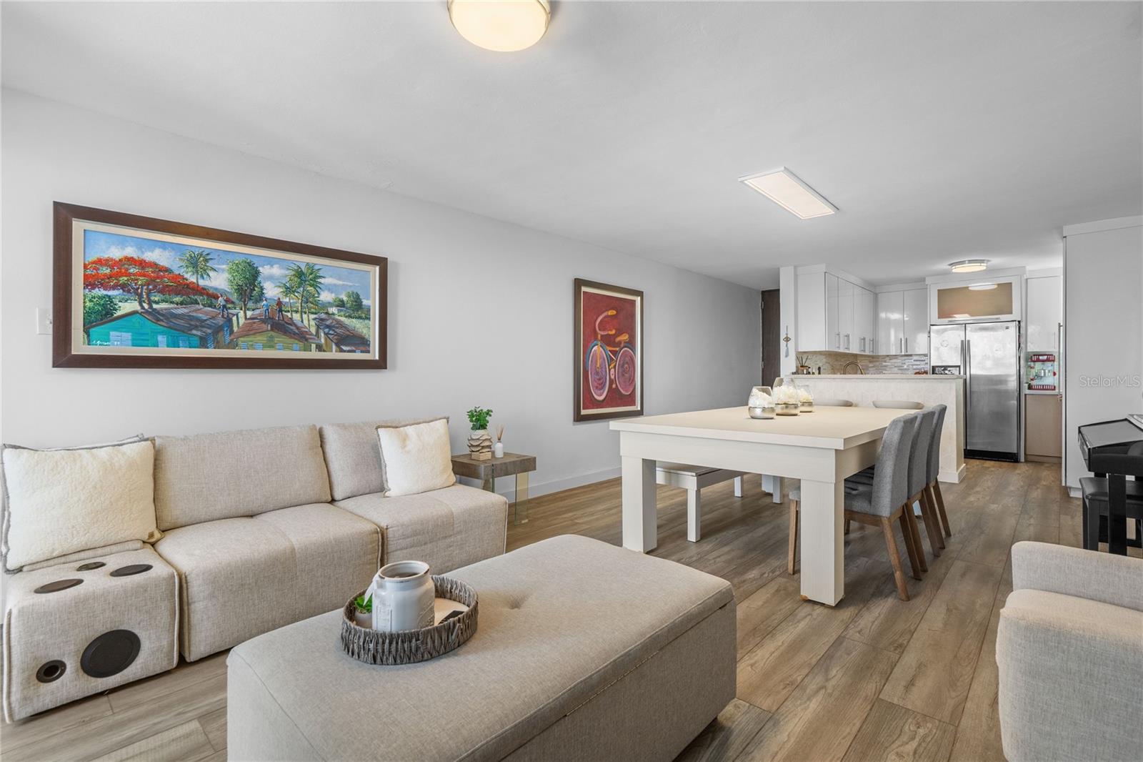 COND. CASTILLOS DEL MAR - Residential