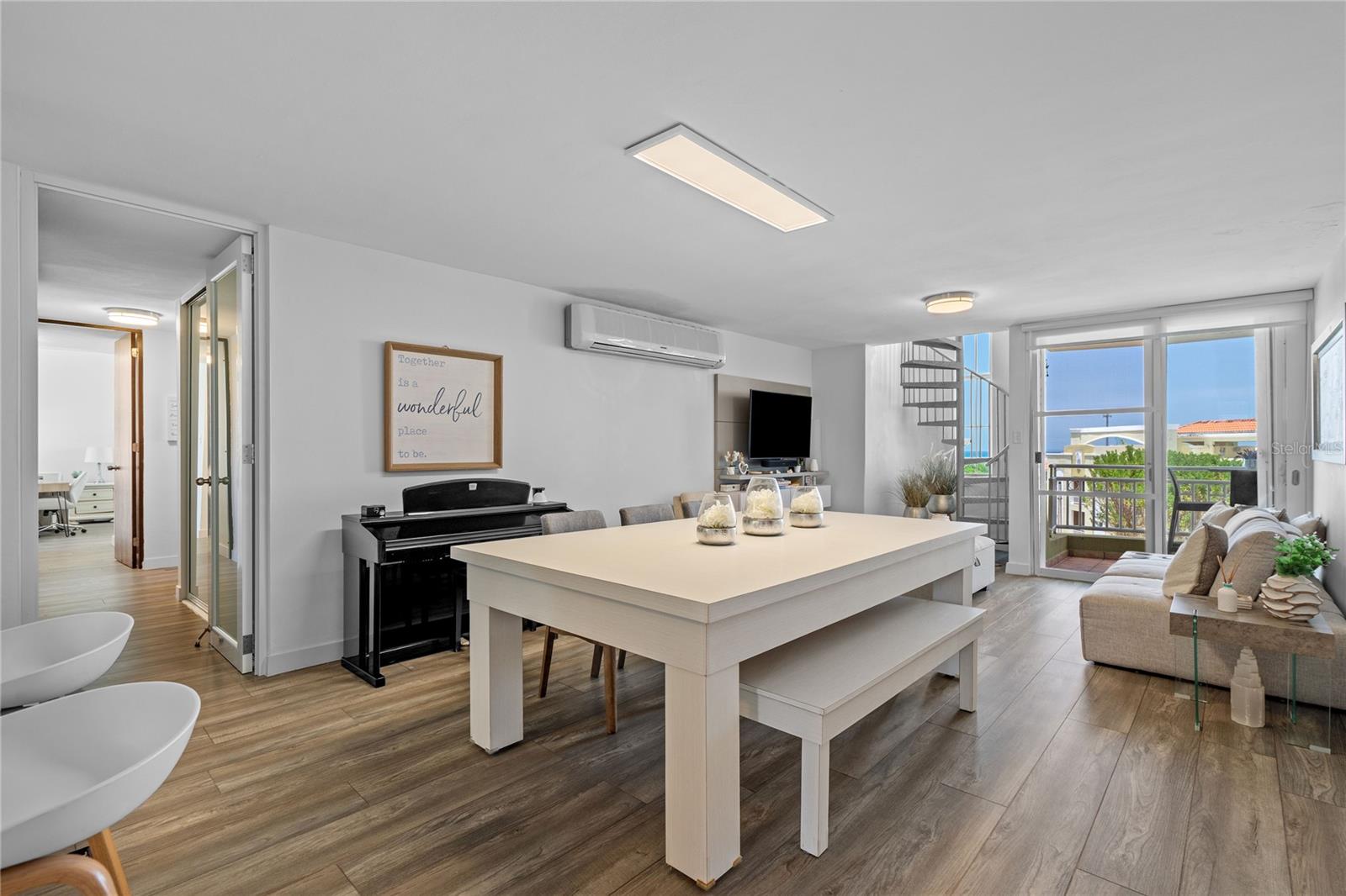 COND. CASTILLOS DEL MAR - Residential