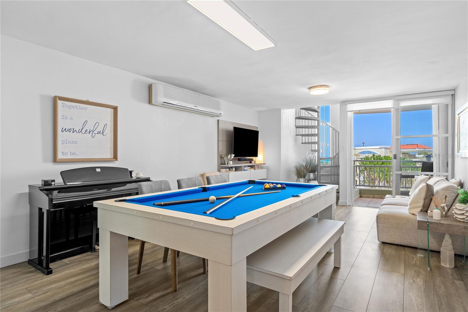 COND. CASTILLOS DEL MAR - Residential