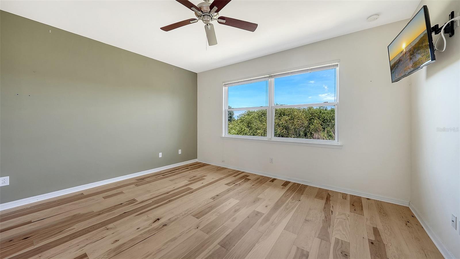 VENTURA VILLAGE - Residential