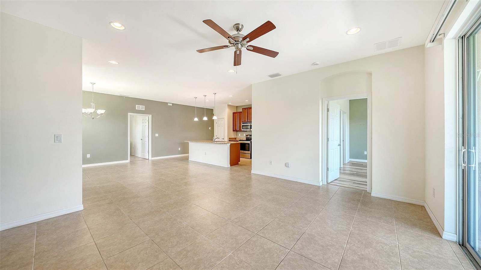 VENTURA VILLAGE - Residential