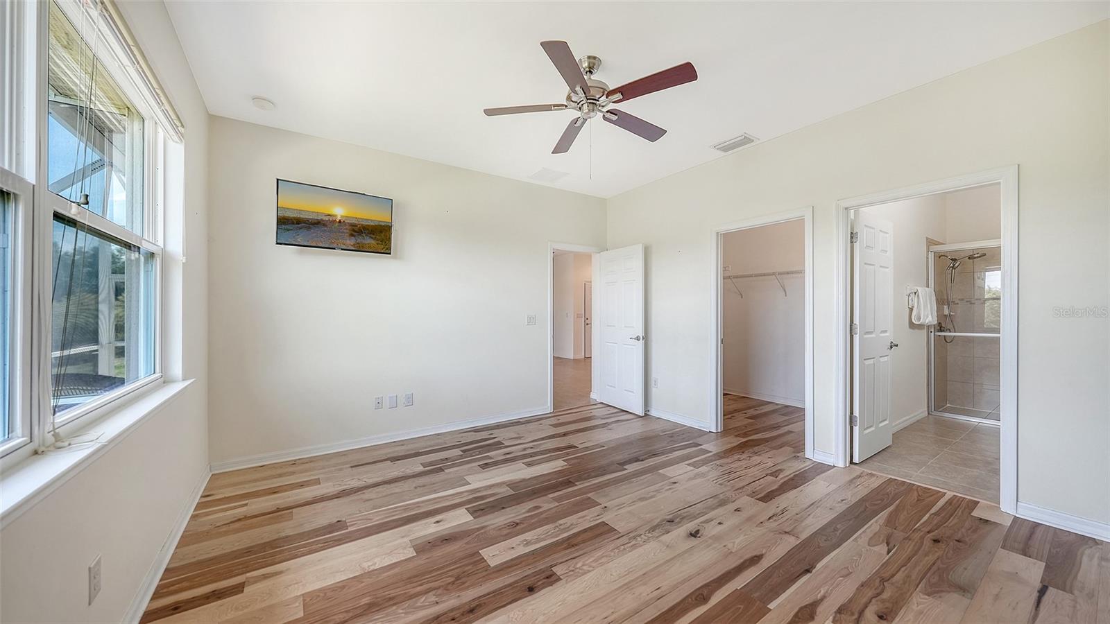 VENTURA VILLAGE - Residential