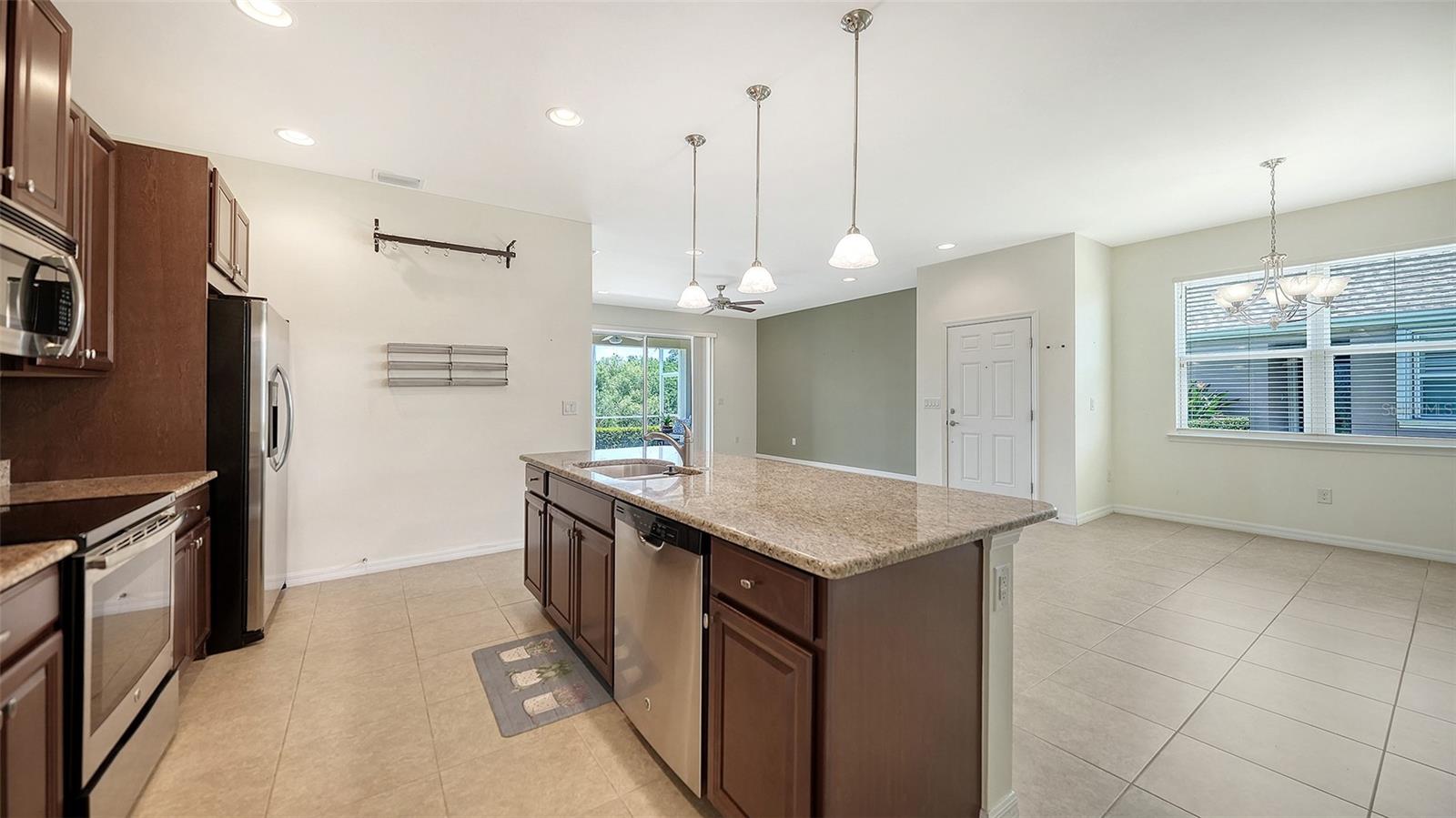 VENTURA VILLAGE - Residential