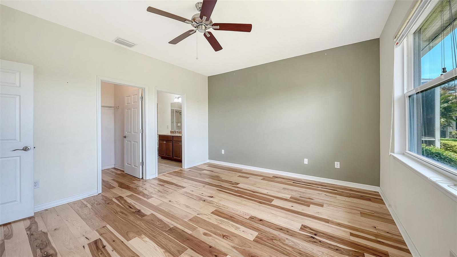 VENTURA VILLAGE - Residential