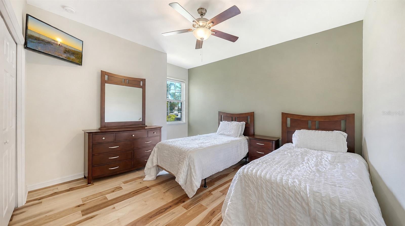 VENTURA VILLAGE - Residential