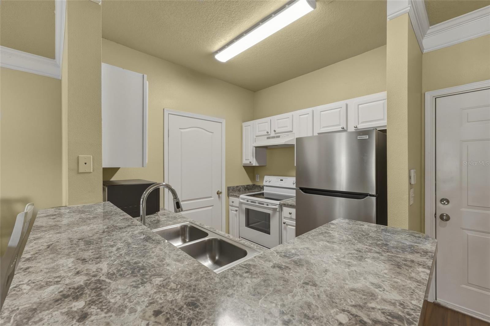 THE VILLAS CONDO - Residential