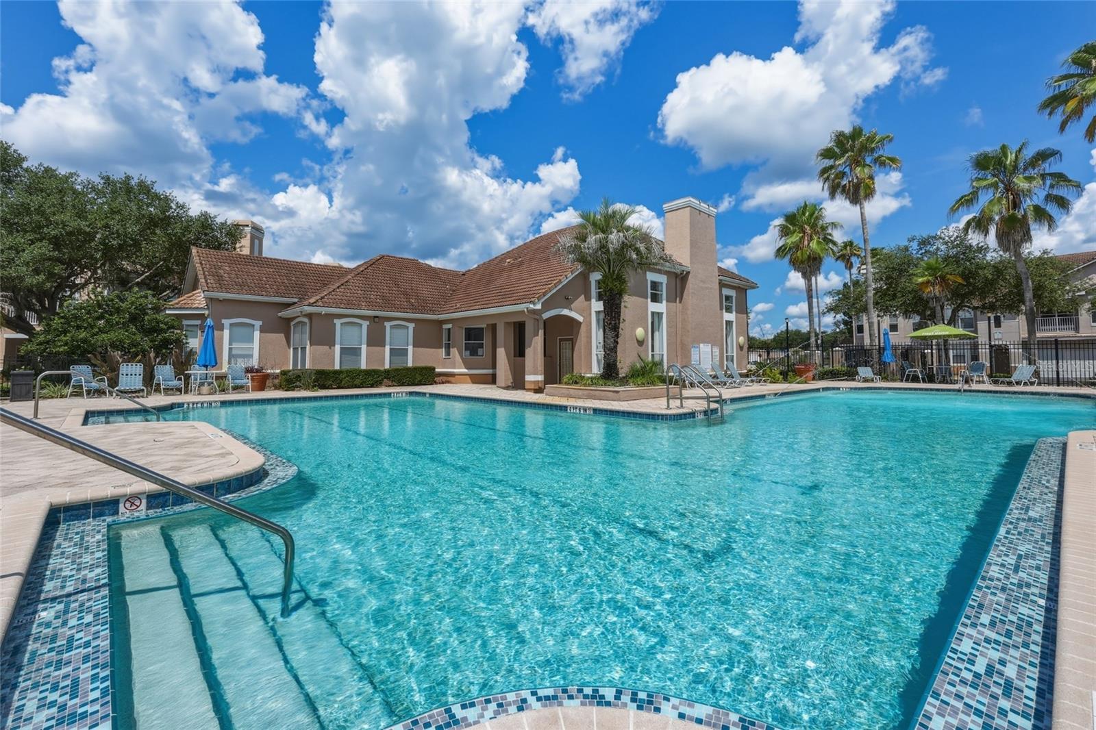 THE VILLAS CONDO - Residential