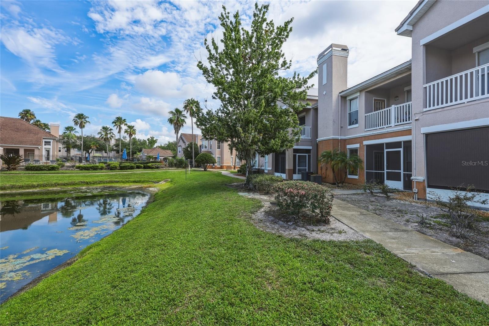 THE VILLAS CONDO - Residential