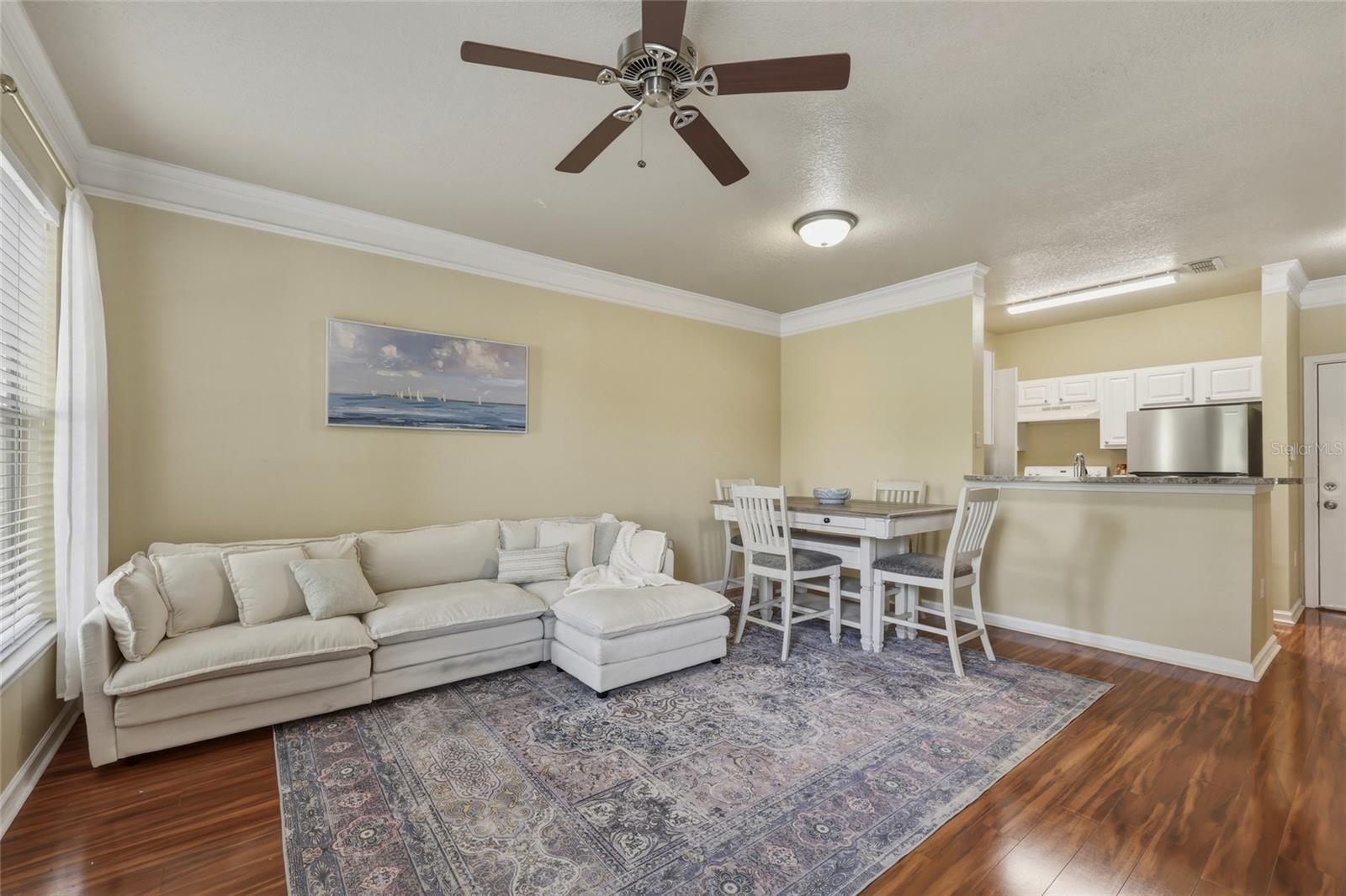 THE VILLAS CONDO - Residential