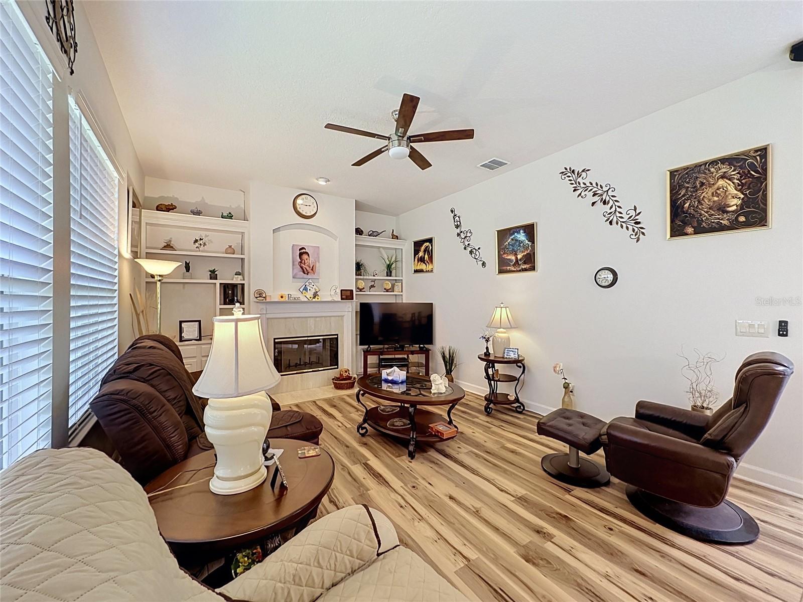 KINGS RIDGE - Residential