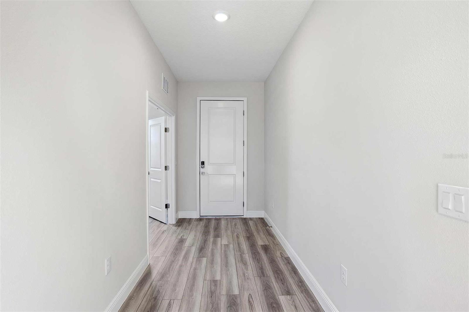 PASADENA WOODS - Residential