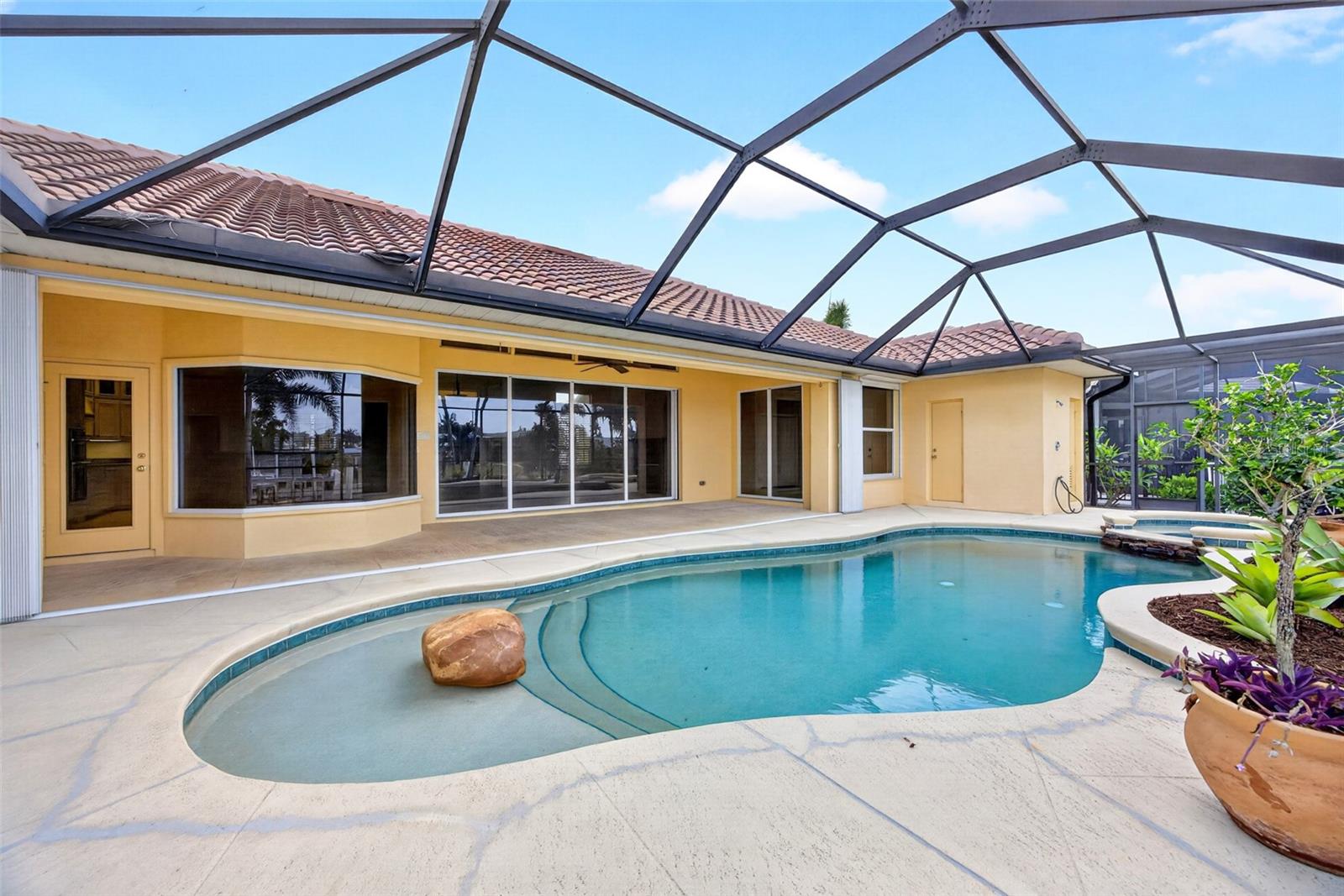 PUNTA GORDA ISLES SEC 04 - Residential